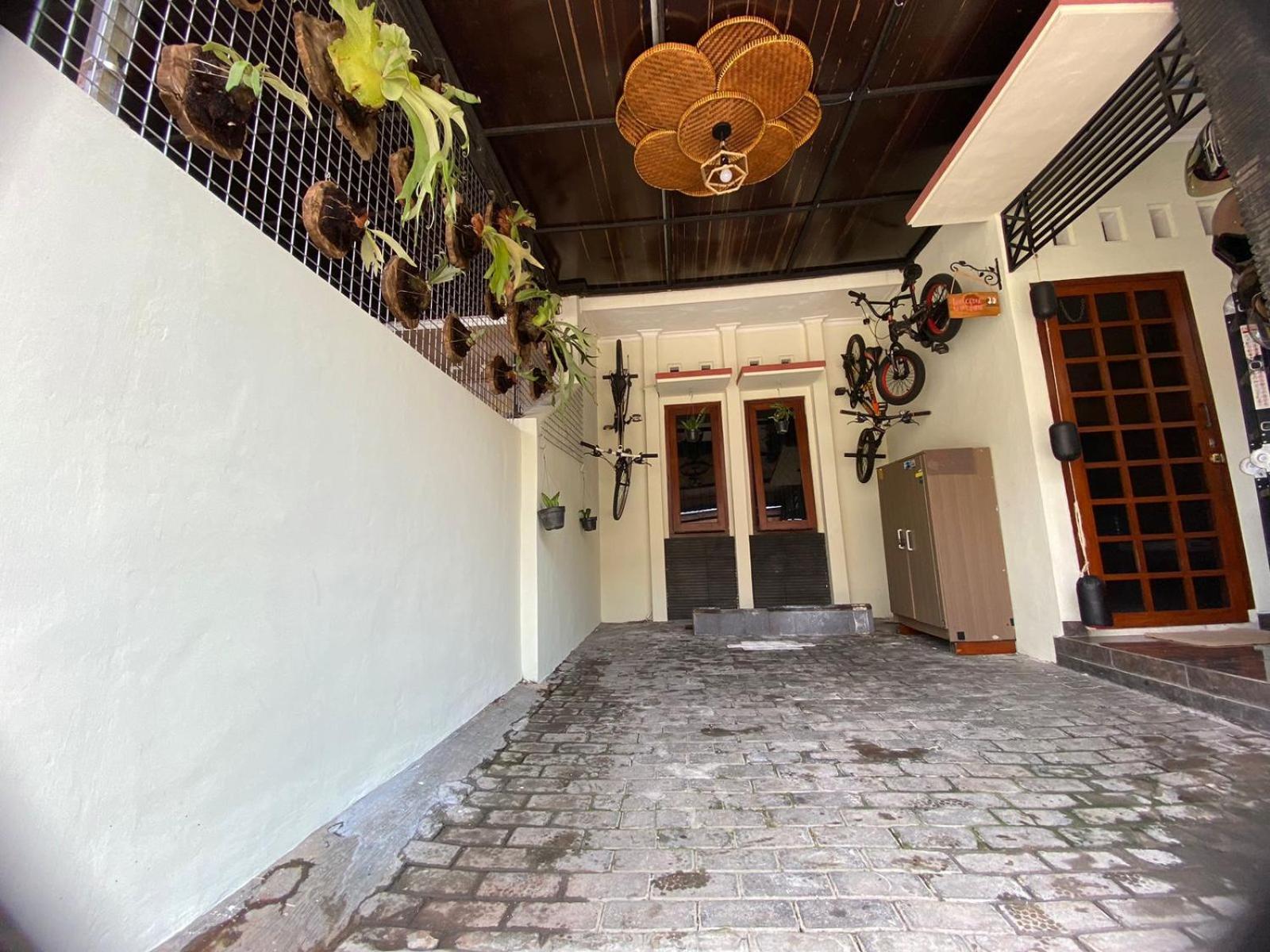 Coliving Jogja Sweet Home Kost Lengkap Di Jogjakarta Экстерьер фото