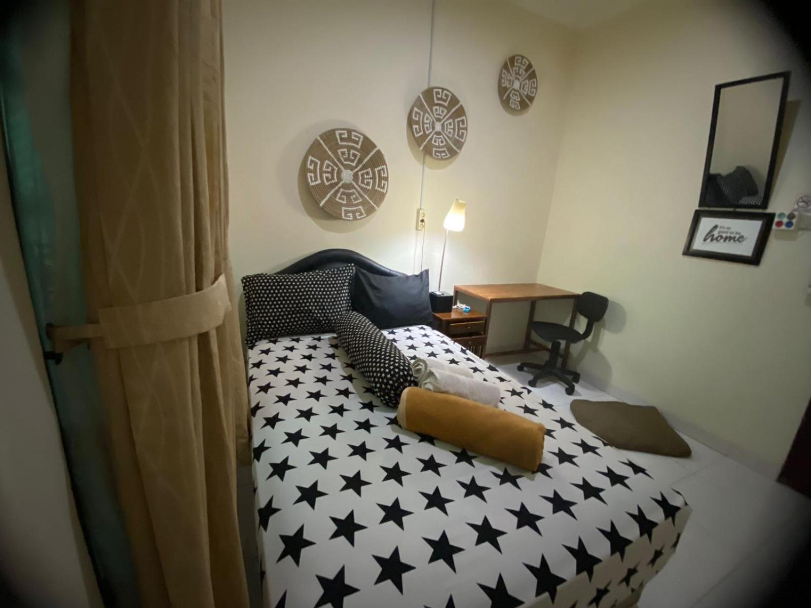 Coliving Jogja Sweet Home Kost Lengkap Di Jogjakarta Номер фото
