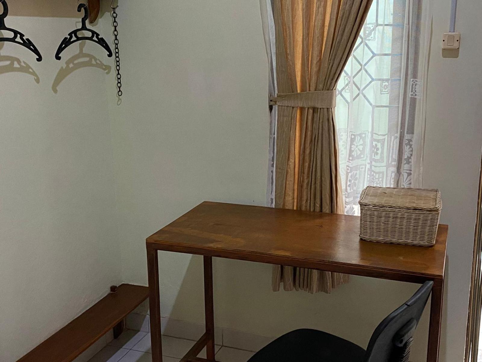 Coliving Jogja Sweet Home Kost Lengkap Di Jogjakarta Номер фото