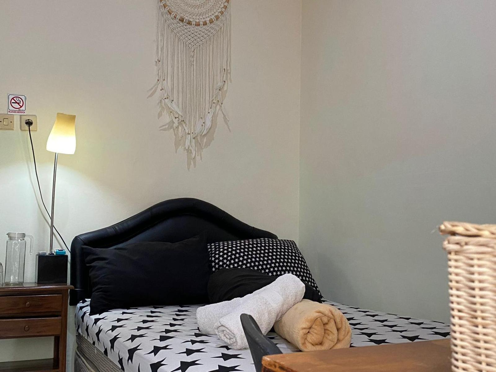 Coliving Jogja Sweet Home Kost Lengkap Di Jogjakarta Номер фото