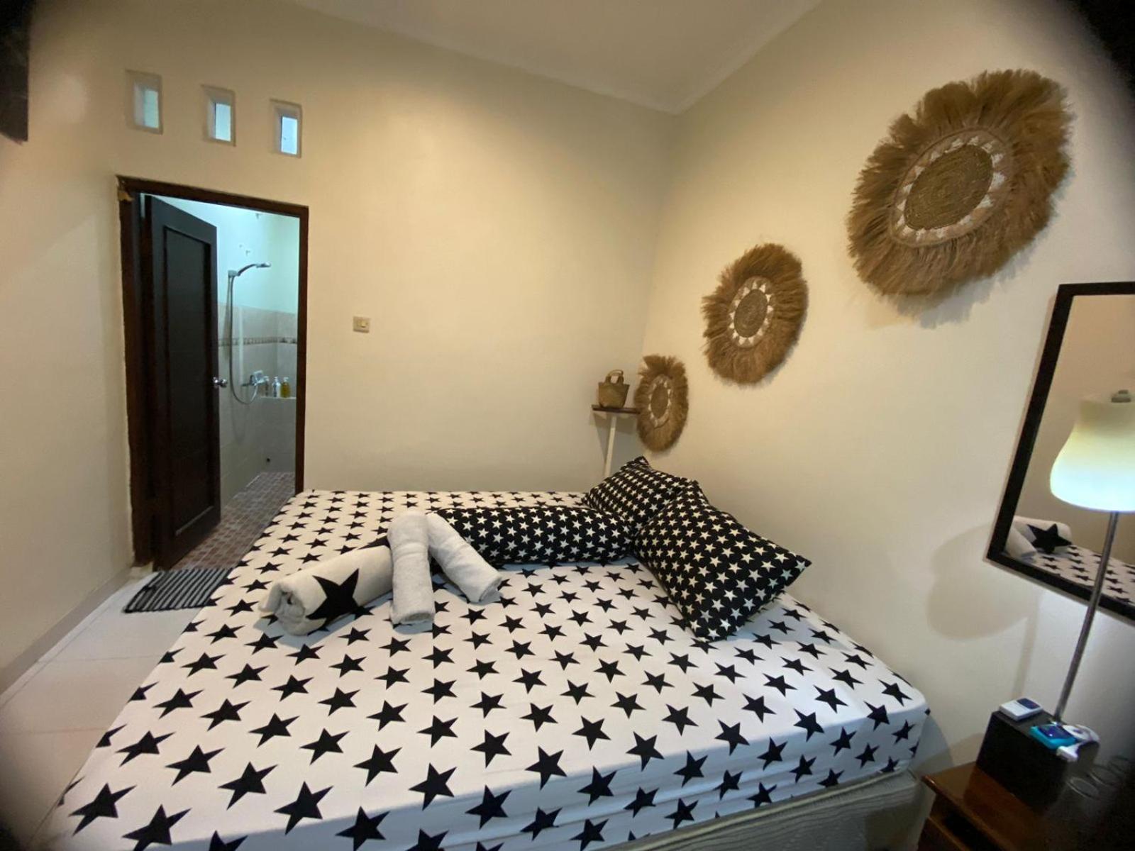 Coliving Jogja Sweet Home Kost Lengkap Di Jogjakarta Номер фото